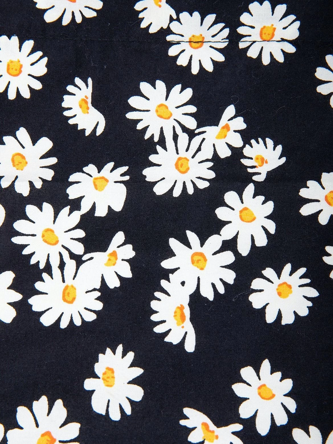 Saachi Style Daisy Bandana With Filter 7 Saachi Style Daisy Bandana With Filter - Image 5