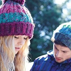 BEECHFIELD Unisex Adults Corkscrew Knitted Pom Pom Beanie Hat (Winter Berries) 6 BEECHFIELD Unisex Adults Corkscrew Knitted Pom Pom Beanie Hat (Winter Berries) -Beechfield Sales M05057080769186 3357981734