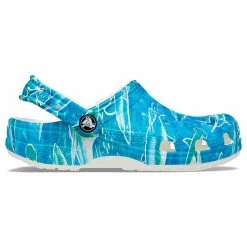 Crocs Childrens/Kids Classic Pool Party Shark Clogs 10 Crocs Childrens/Kids Classic Pool Party Shark Clogs -Beechfield Sales M05063107141323 674819157